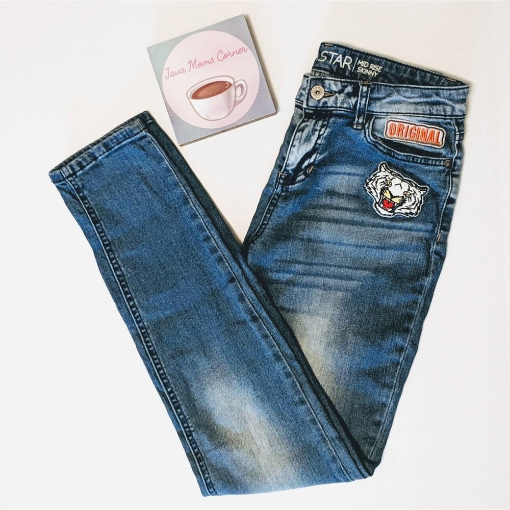 3/$25 Vanilla Star Mid Rise Skinny Distressed Jean